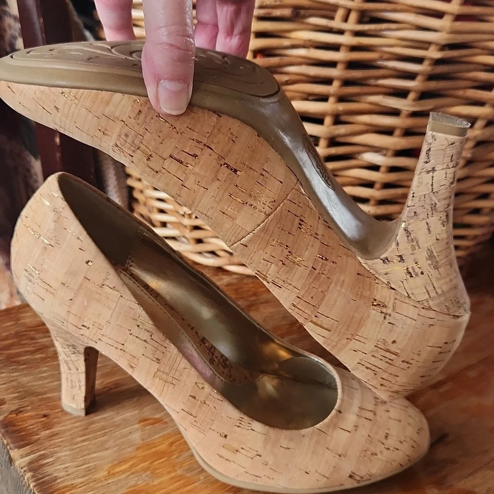 Sofft Eurosoft Pump Women’s‎ Size 10 Tan Cork Upper Gold Fleck Accents